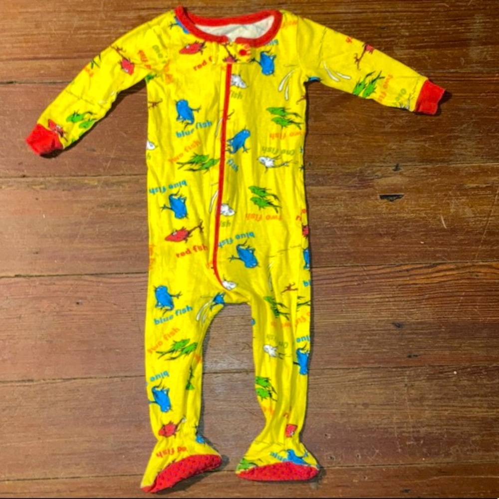 RARE Dr. Seuss one fish two fish one-piece footed sleeper pajamas